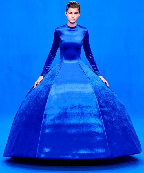 Красивые и модные платья в пол синих оттенков